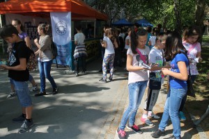 Zvedavosti a záujmu bolo hodne, najmä žiakov 