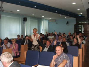 Záber z 13. schôdze lokálnej samosprávy Báčska Palanka          