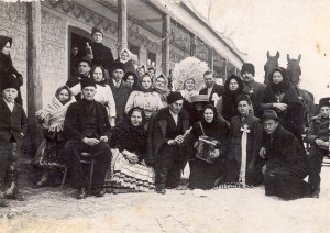 Svadba v Kysáči, 1940: Strieborné pávie pero pre kolekciu Michala Ďurovku