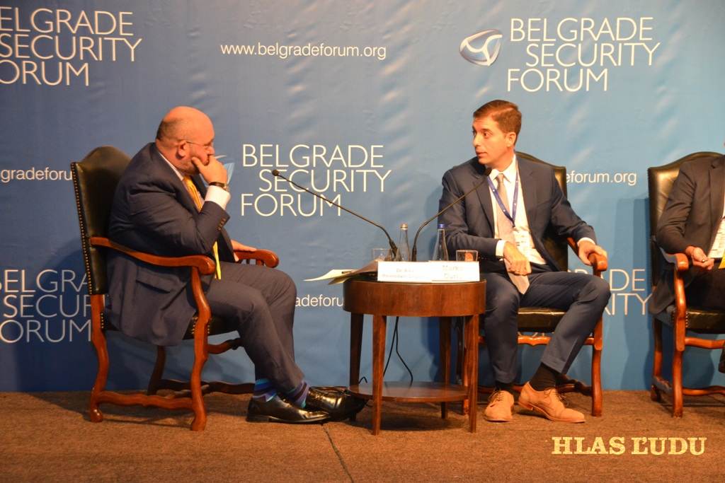 Z plenárky o Kosove