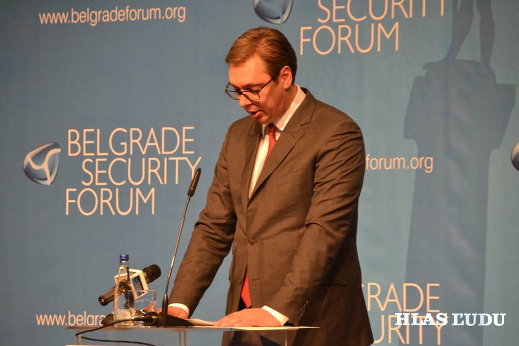 Prezident Aleksandar Vučić: o nás a o iných