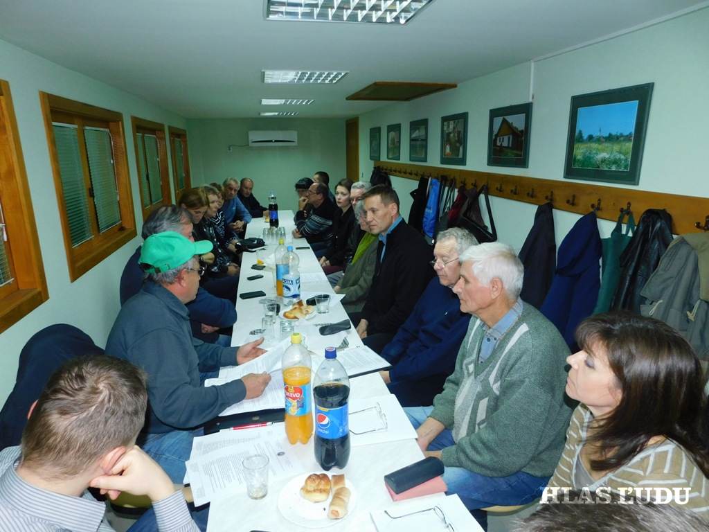 Účastníci zasadnutia