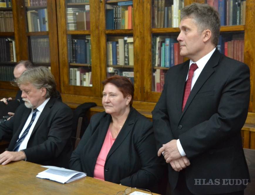 Dvaja predsedovia výborov a veľvyslankyňa SR v Srbsku pani Dagmar Repčeková