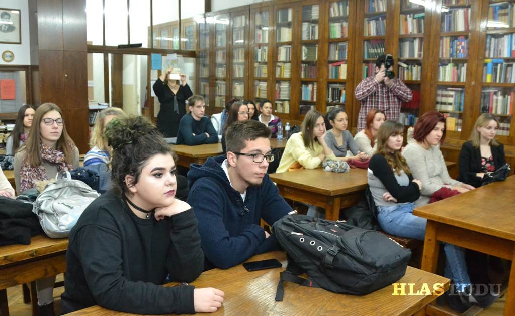 Stretnutia odštartovali rozhovormi so študentmi