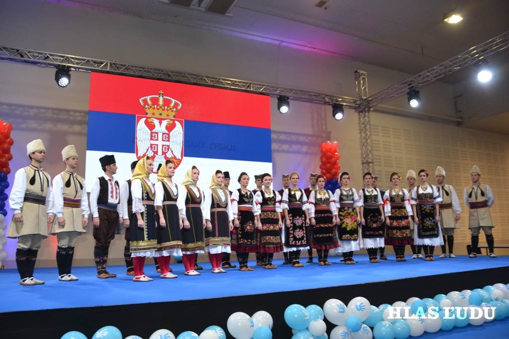 V  programe účinkoval aj
belehradský súbor Kolo