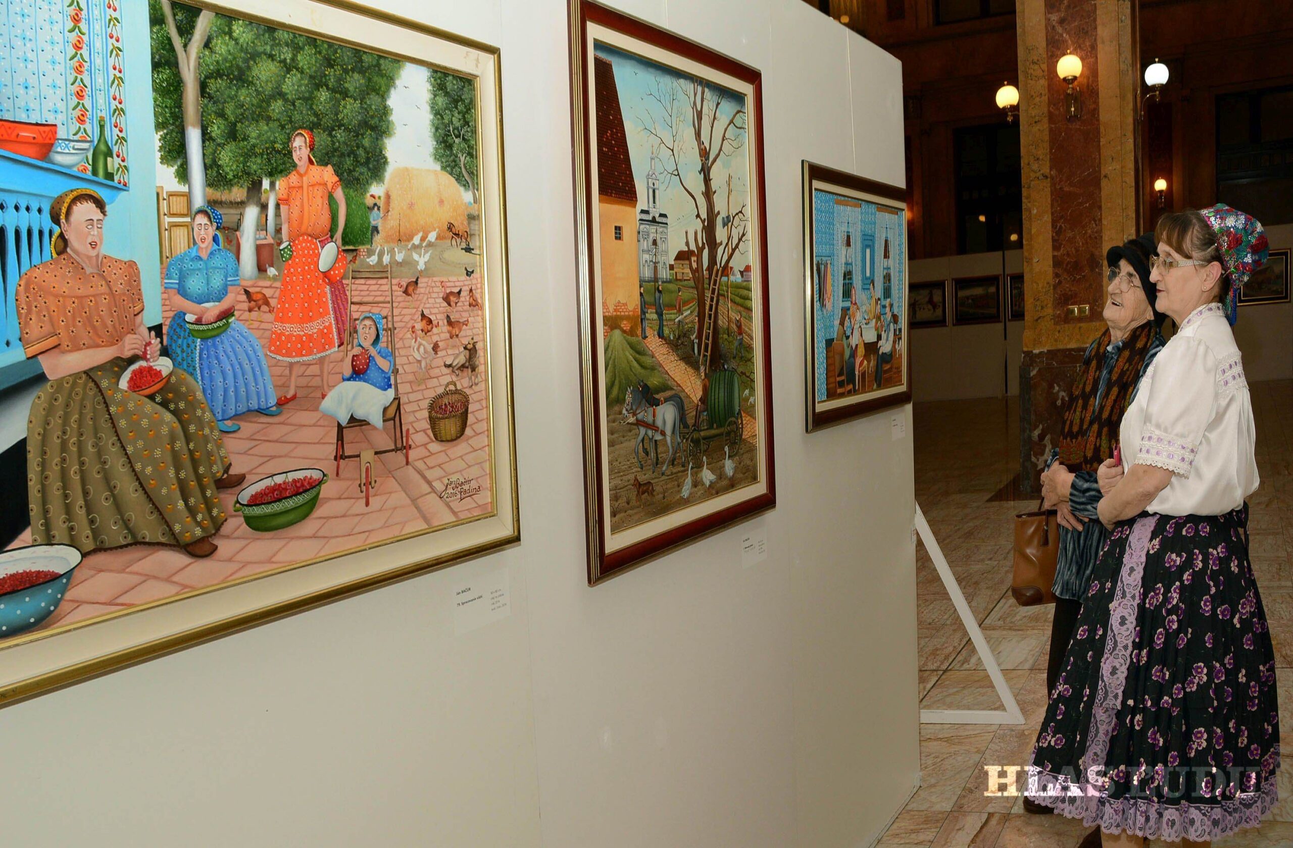 Z výstavy obrazov Jána Bačúra v Bratislave