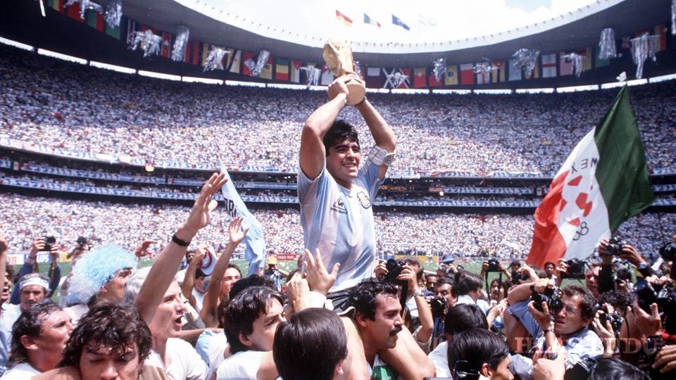 Maradona viedol Argentínu k titulu! (Foto: FIFA.com)