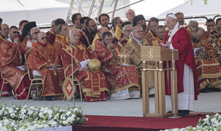 Homília svätého otca v Prešove (Foto: markiza.sk)