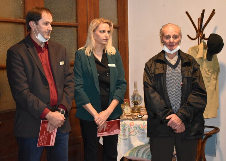 Slovko-dve na ozrejmenie výstav