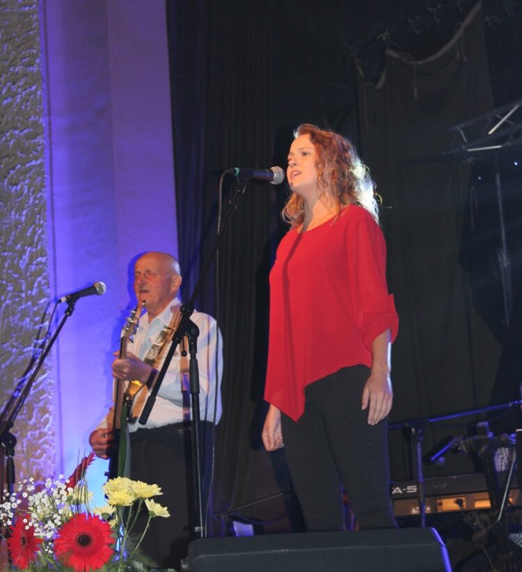 Piesne rozhlasových speváčok
zaspievala Gabriela Nosáľová