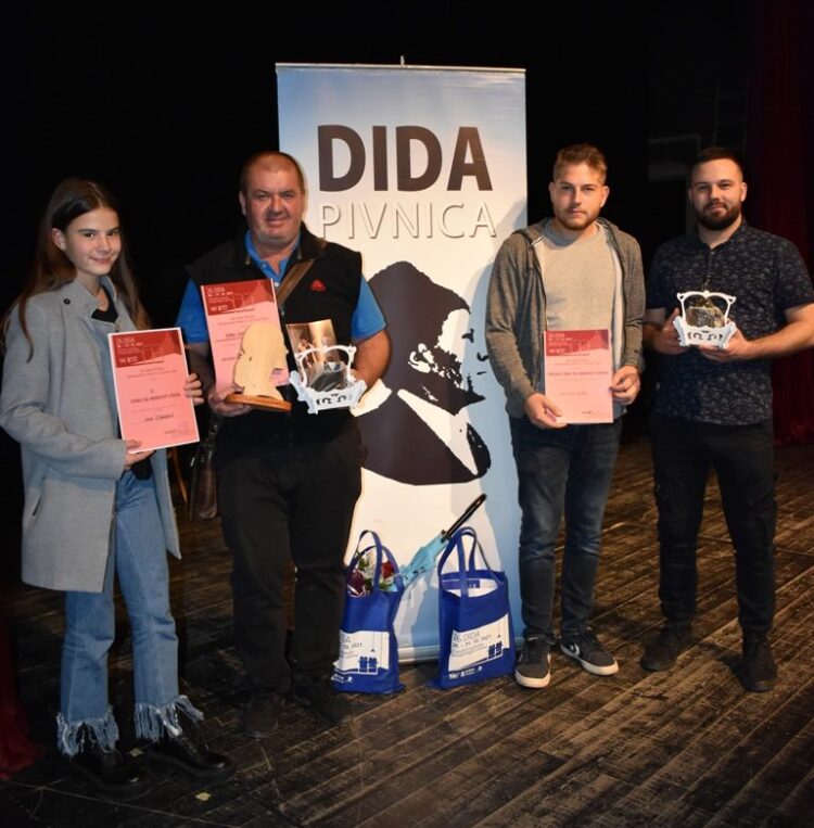 Predstavitelia OD Kultúrneho centra v Kysáči si z 26. festivalu DIDA odniesli až sedem ocenení