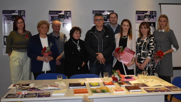 Štvrtým úspešným sprievodným podujatím bol Spomienkový večierok venovaný profesorovi Dr. Jozefovi Valihorovi (1946 – 2020). Zúčastnili sa ho aj jeho najbližší príbuzní.