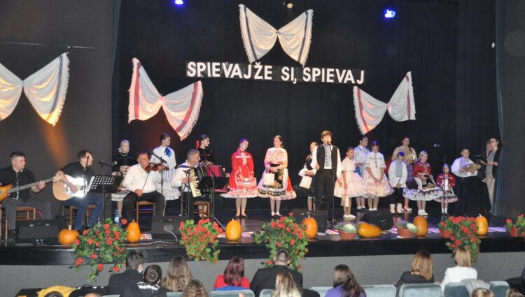 Po rozdelení cien a odmien odznela víťazná pieseň