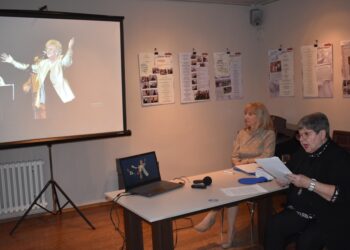 Vystúpenie Kataríny Melegovej-Melichovej doplnili fotografie Kvetoslavy Benkovej z archívu Hlasu ľudu
