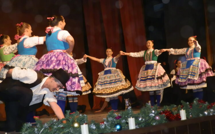 Folklórny súbor Klasy