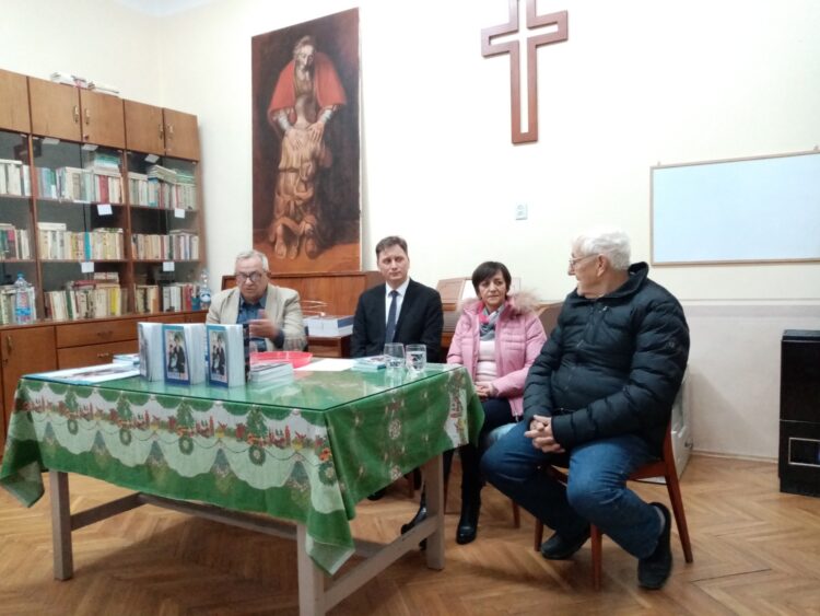 Z premiéry Pazovského kalendára