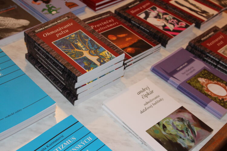 Nové slovenské tituly