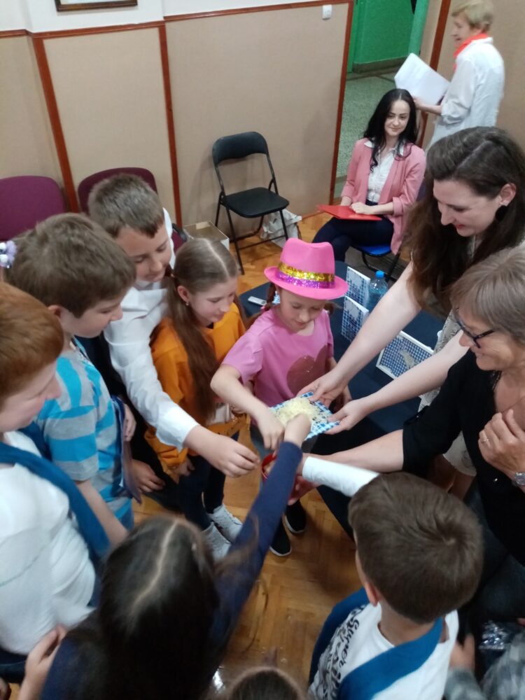 Najmladší čitatelia pokrstili knihu nekaždodenným spôsobom