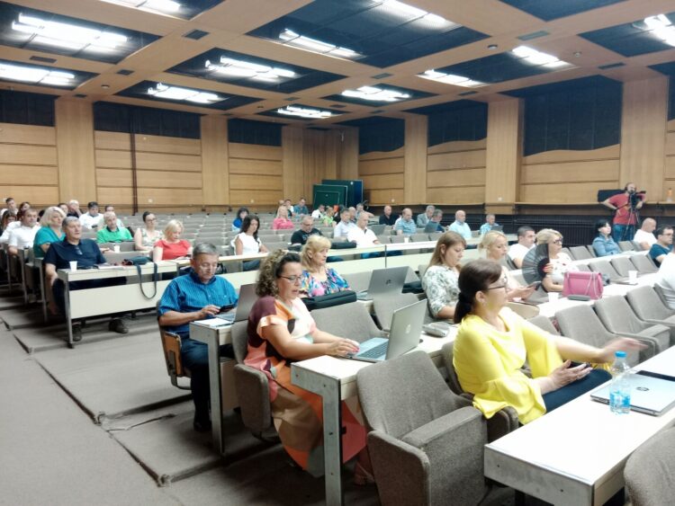 Z pracovnej časti zasadnutia