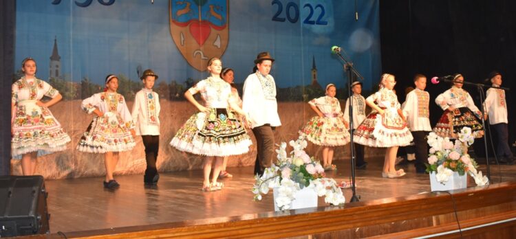 DFS Pramienok si ochotne zatancoval na domácom javisku