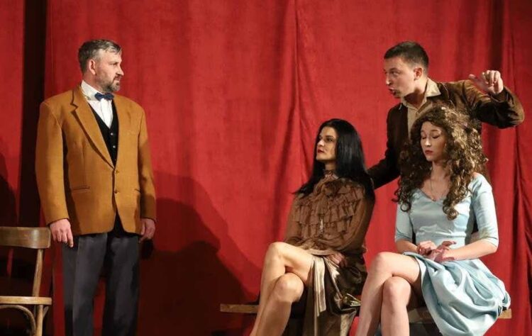 Z predstavenia Putujuće pozorište Šopalović (foto: z archívu súboru)