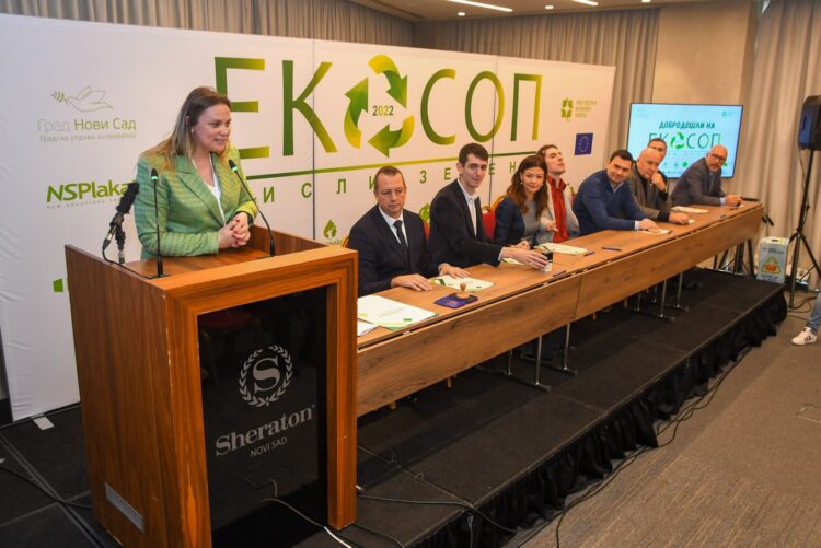 Vanja Petkovićová a predstavitelia podpisovateľov deklarácie