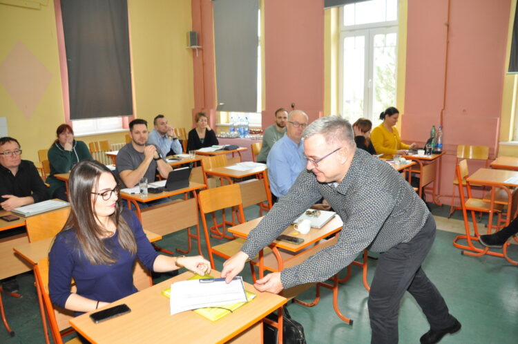 V popredí školitelia Andrea Machyňáková a Ivan Špánik