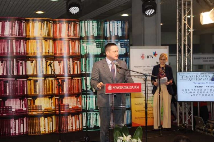 Minister vzdelávania Branko Ružić