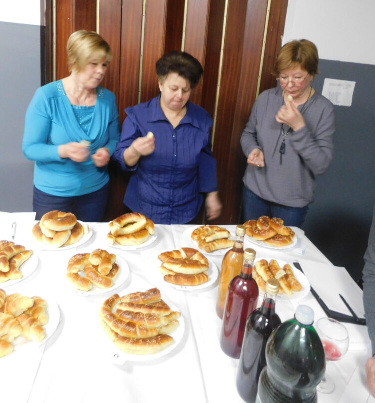 o titul najlepších sa uchádzalo 12 vzoriek rožkov