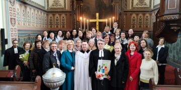 Na pamiatku spoločná fotografia z chrámu Martina Luthera v Murskej Sobote (foto: z archívu SEAVC)