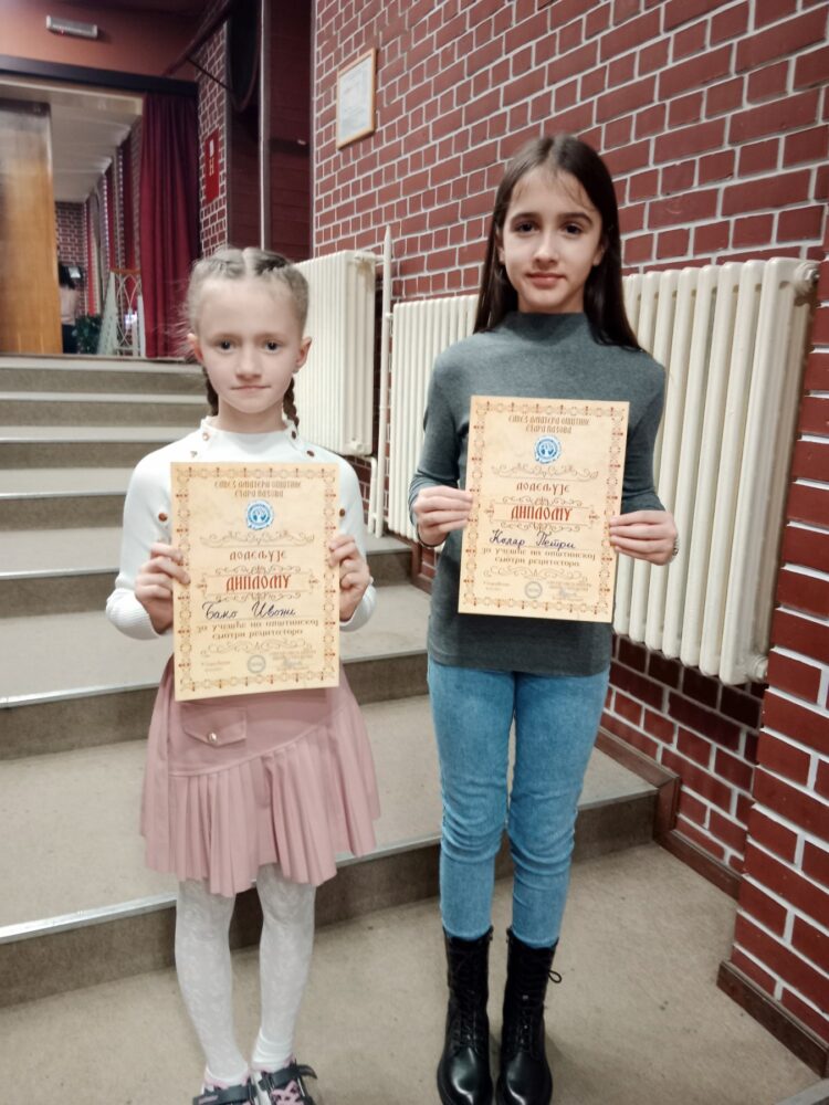 Z mladšej vekovej skupiny do Sriemskej Mitovice odcestujú aj (zľava) Ivona Baková a Petra Kolárová