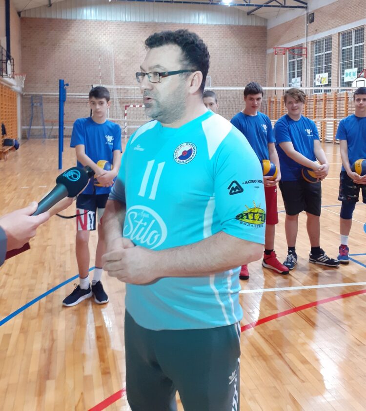 Profesor Velimir Šešum 