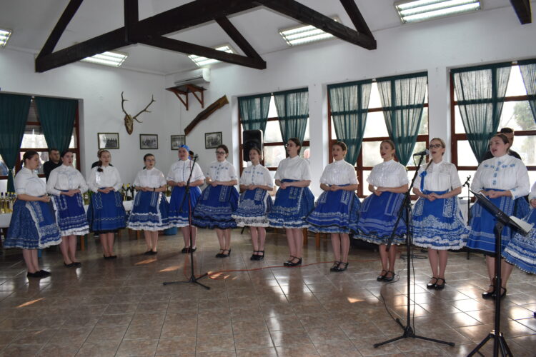 Spievala novozaložená dievčenská spevácka skupina KUS Zvolen