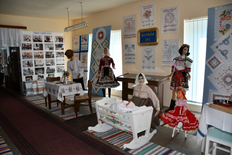 Expozícia etnografickej výstavy v SPŽ