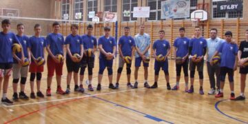 Juniorské  volejbalové mužstvo kulpínskej školy