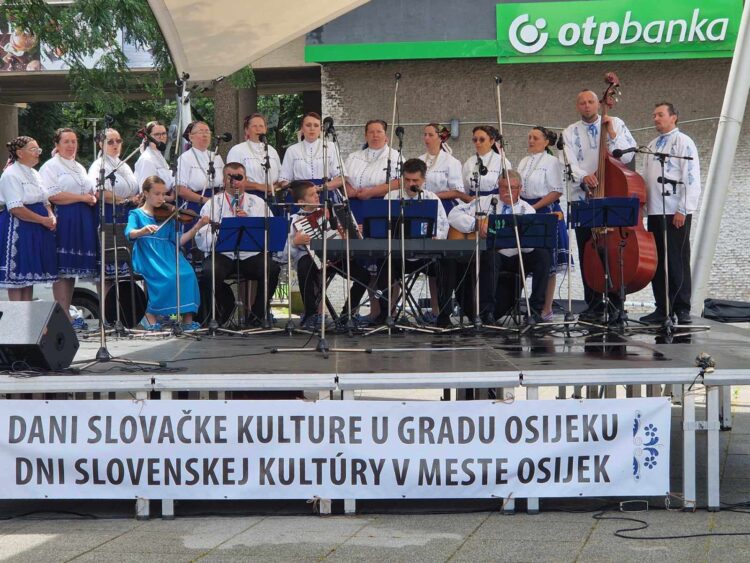 Z vystúpenia na Námestí slobody