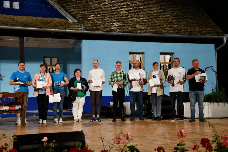 Predstavitelia všetkých ocenených spolkov