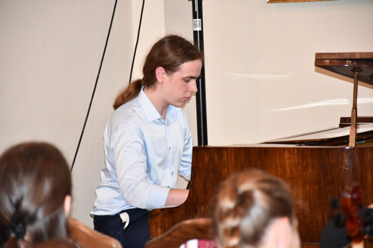 Klavirista Vladimír Gabriel Lovás z Kysáča