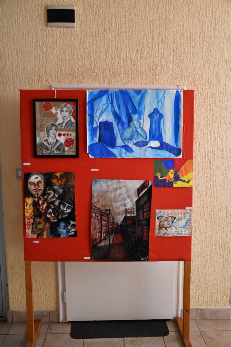 Časť expozície jubilejnej výtvarnej palety