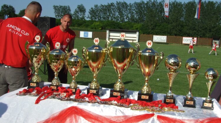 Víťazné poháre turnaja Juniors Cup Kulpín 2023