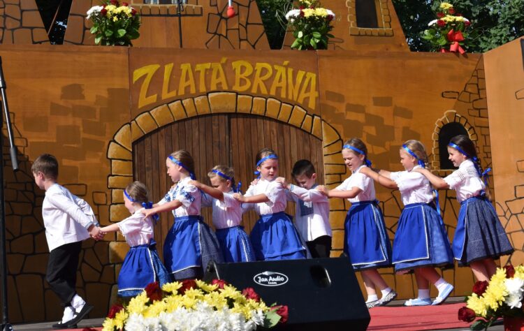 Takto vlani festival otvorili najmladší Kysáčania