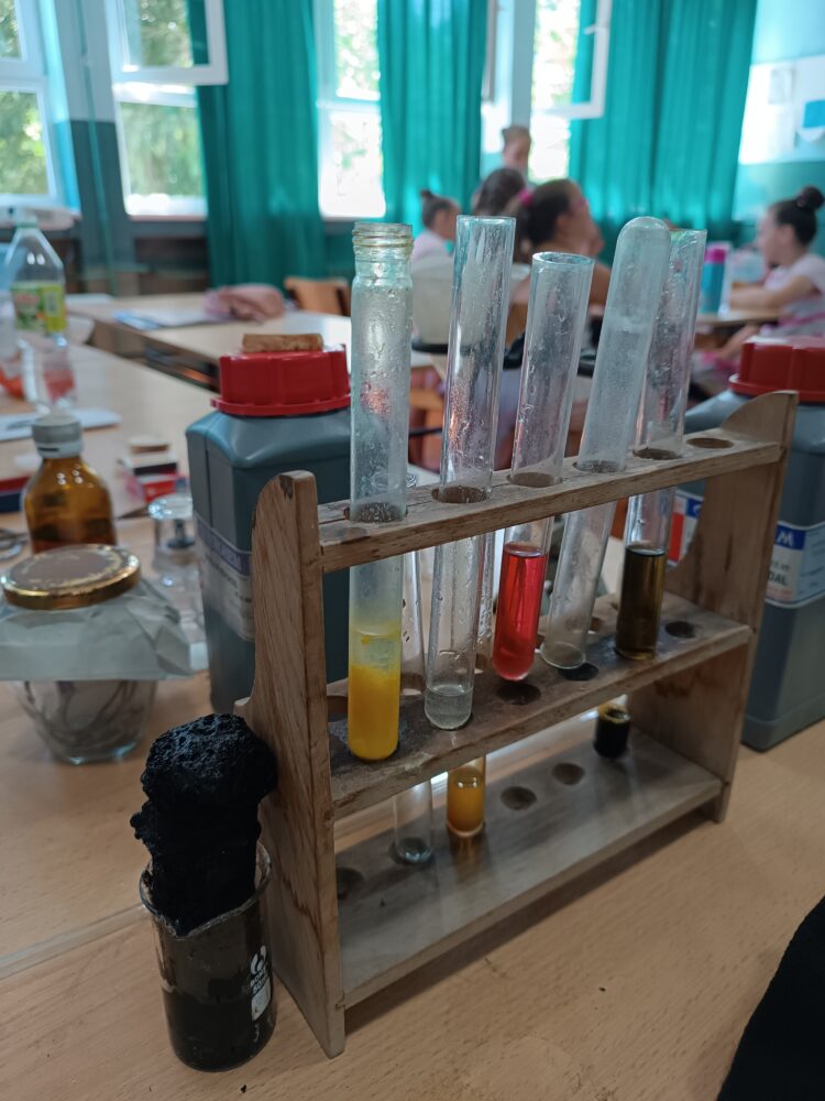 Materiál na experimenty