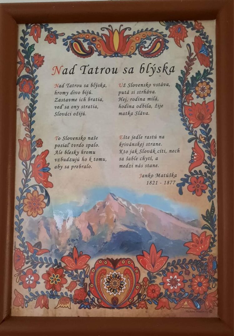 V základnej škole hostí vítali aj zarámované vlastenecké verše