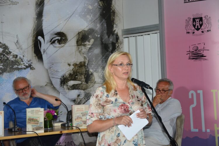 Svoju tvorbu predstavila aj Zdenka Valentová-Belićová (foto: zo stránky Trg od knjige, Herceg Novi)