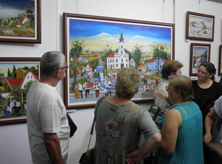 Na výstave si možno pozrieť 52 olejomalieb
