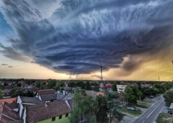 Supercela nad Vrbasom (foto: Facebook/VojvodinaMeteo)