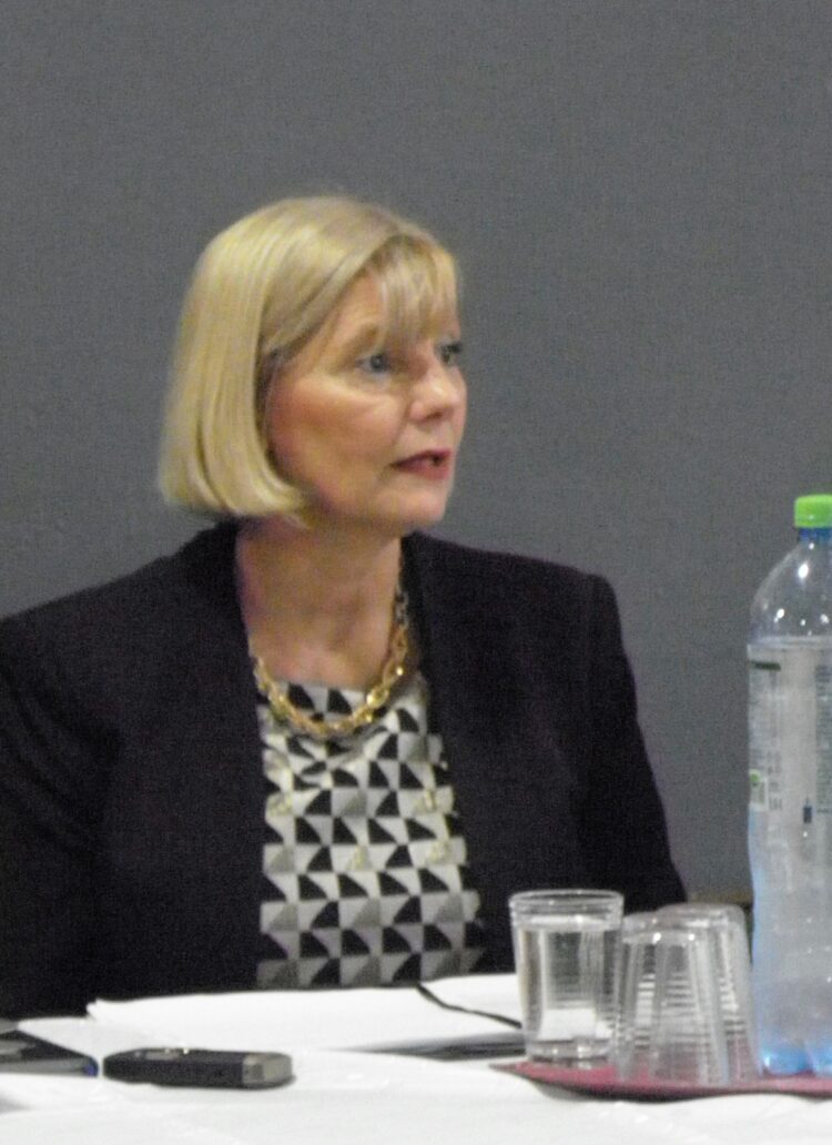 Zasadnutie viedla predsedníčka NRSNM Dušanka Petráková