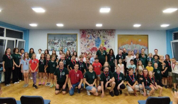 Účastníci tohtoročného výtvarného tábora (foto: z archívu SO Jánošík Kovačica)