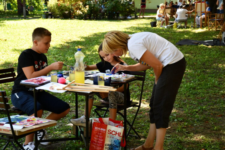 Anna Legíňová a ukážka techník maľovania