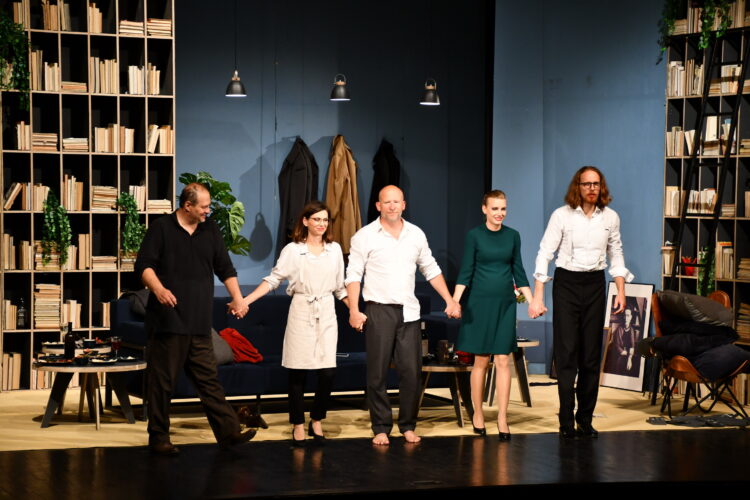 Poklona petrovskému publiku